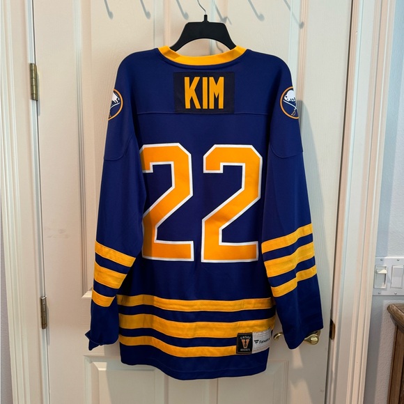 Almost New Fanatics Buffalo Sabres #22 Jersey Size Men’s Large. - Picture 2 of 5